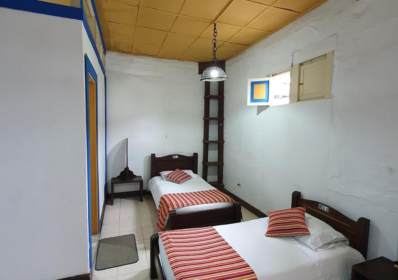 Hostal Ciudad De Segorbe Salento Exterior foto